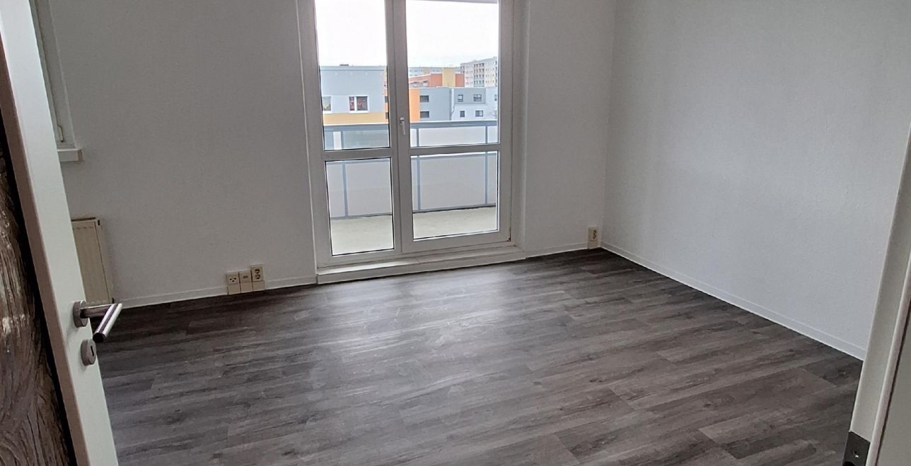 Ansicht Angebot Helle 2-Raum-Wohnung mit großem Balkon
