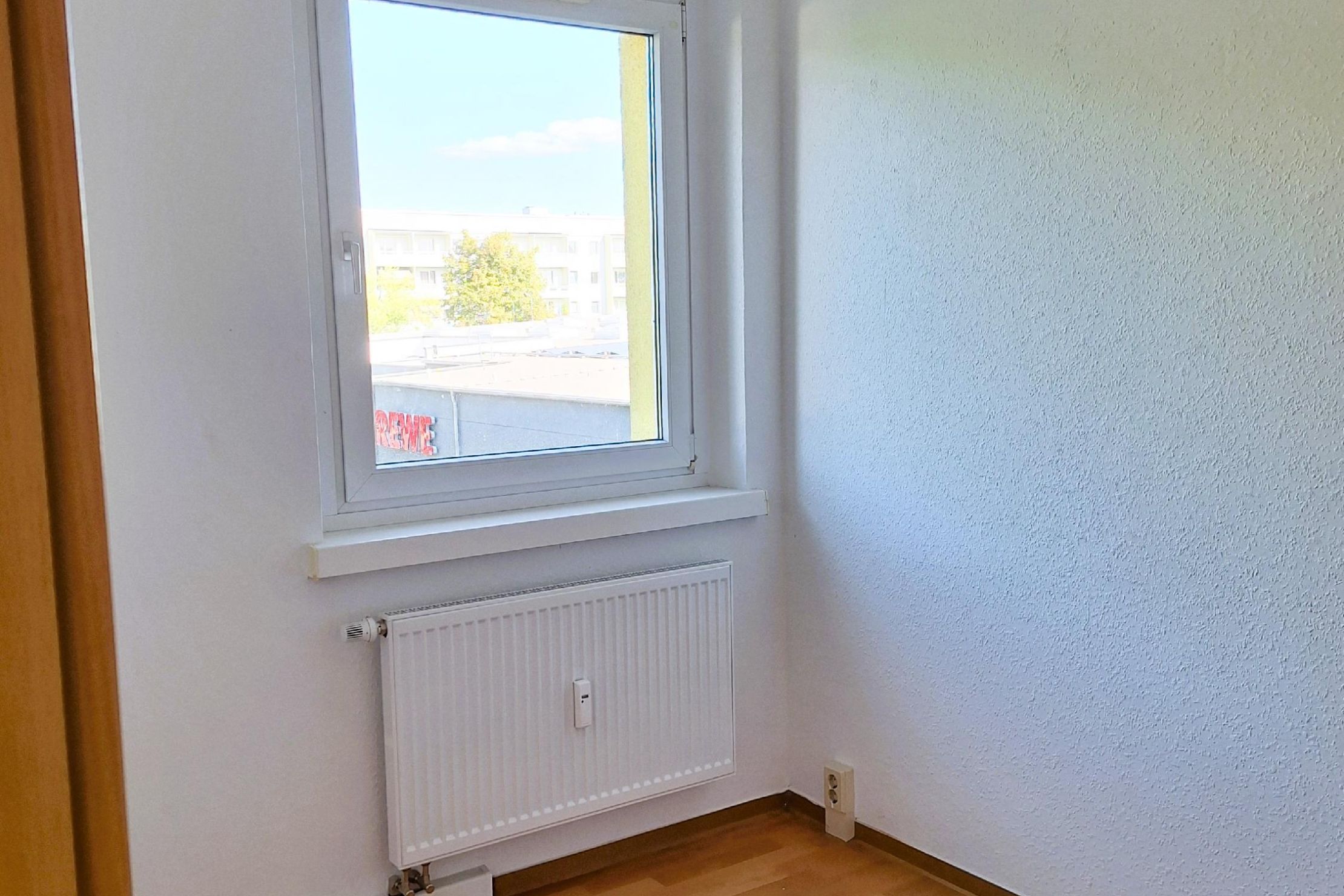 Hintergrundbild Angebot Komfortable kleine 4-Raum-Wohnung!