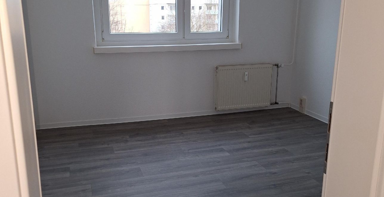 Ansicht Angebot Helle 2-Raum-Wohnung mit großem Balkon