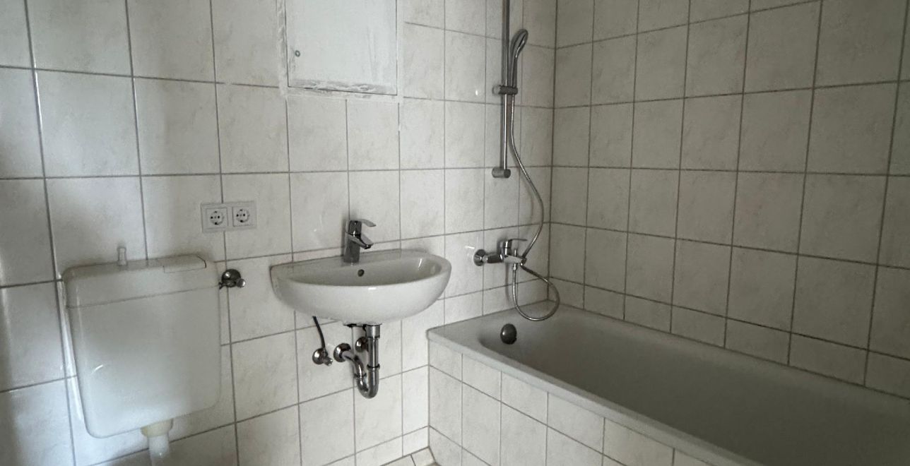 Ansicht Angebot Attraktive Zwei-Zimmerwohnung mit Balkon!
